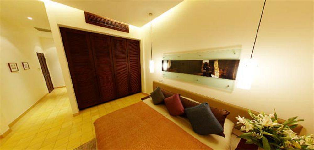 Fcc Phnom Penh Boutique Hotel Luaran gambar