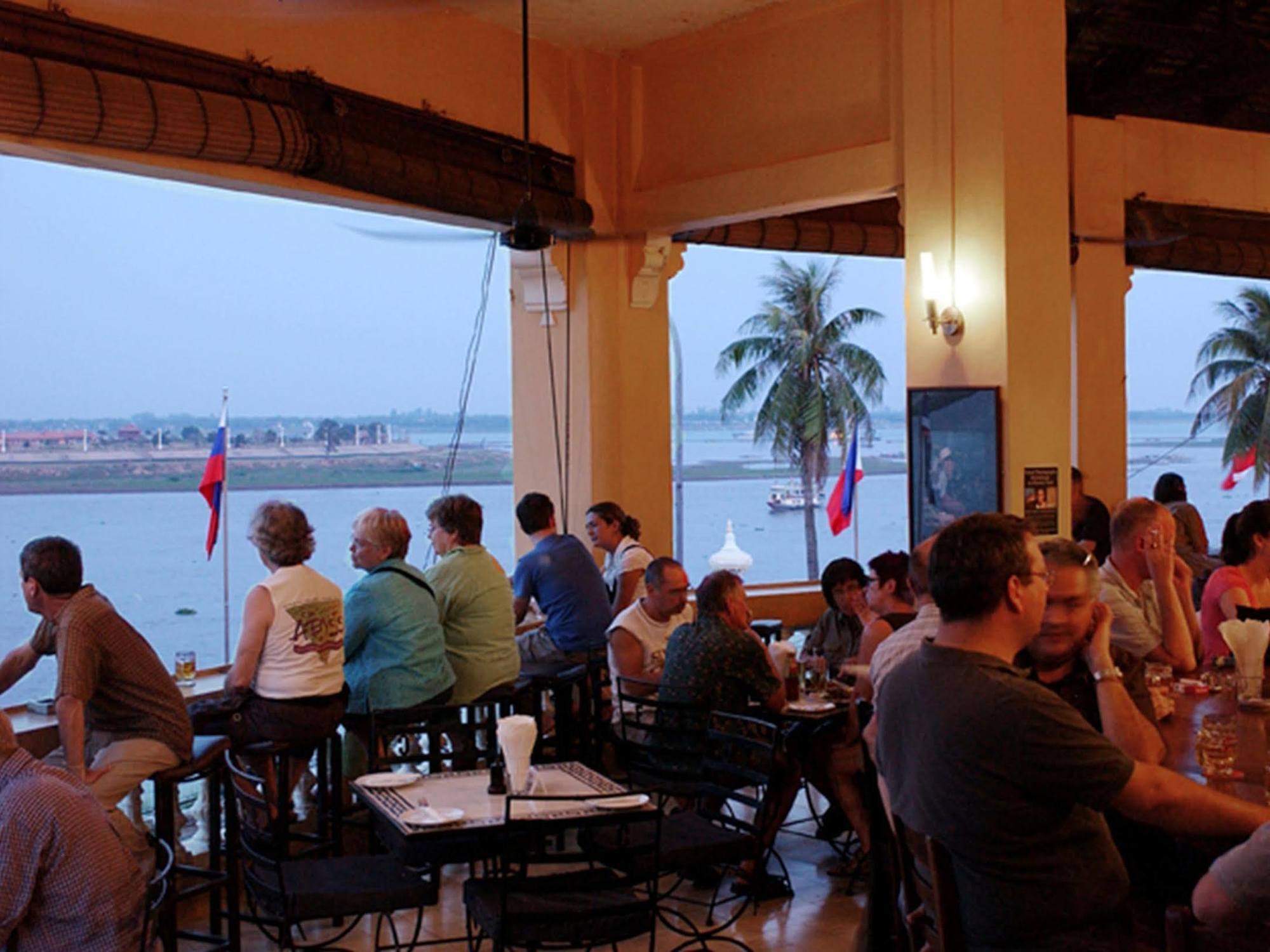 Fcc Phnom Penh Boutique Hotel Luaran gambar